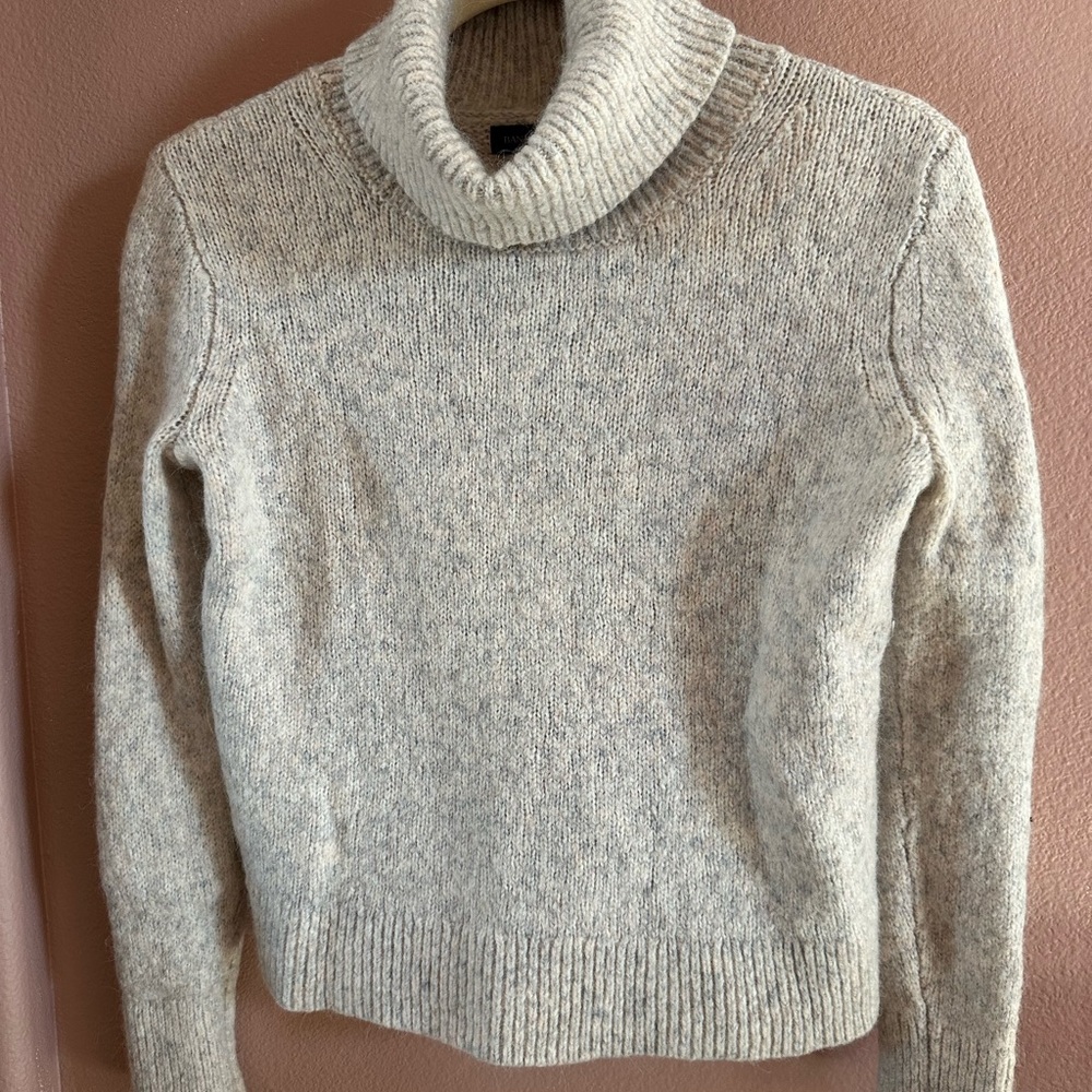 Banana Republic Cream Turtleneck Sweater